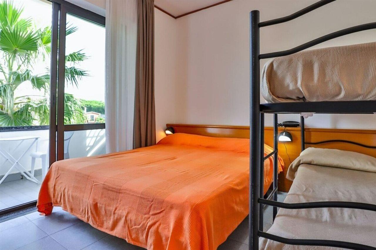 פסטום Hotel Delfa מראה חיצוני תמונה
