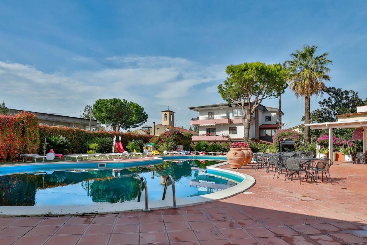 פסטום Hotel Delfa מראה חיצוני תמונה